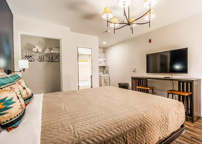 Tolleson Stylish Retreat For 2 Guests Apartment