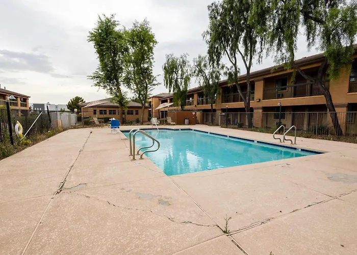 Apartment Tolleson Stylish Retreat For 2 Guests
