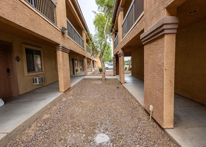 Tolleson Stylish Retreat For 2 Guests Apartment Cashion