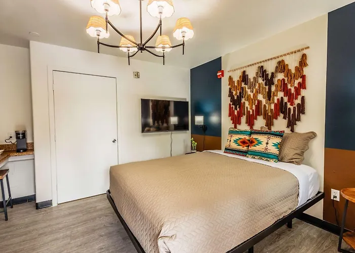 Apartment Tolleson Stylish Retreat For 2 Guests