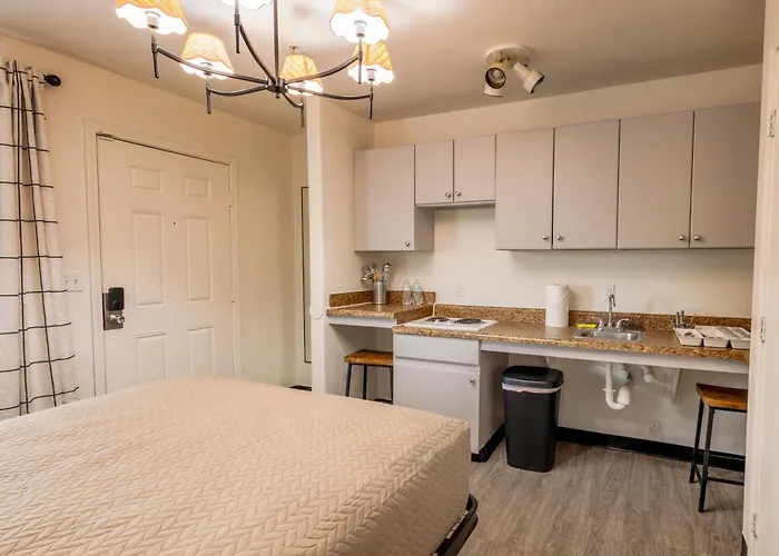 Tolleson Stylish Retreat For 2 Guests Apartment