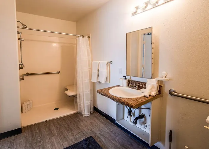 Apartment Tolleson Stylish Retreat For 2 Guests Cashion